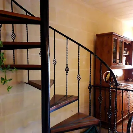 Laremi Gozo Bed and Breakfast