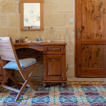 Laremi Gozo 4*