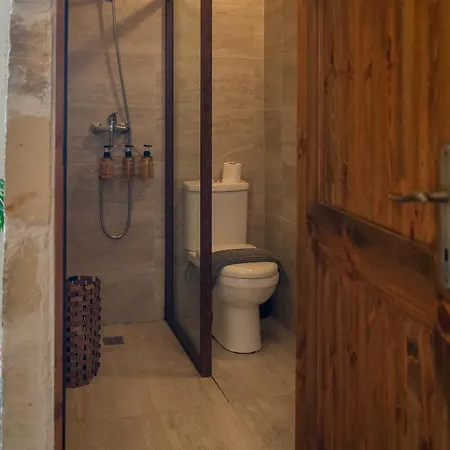 Laremi Gozo Bed and Breakfast