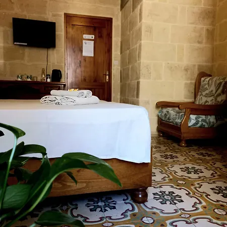Laremi Gozo 4*