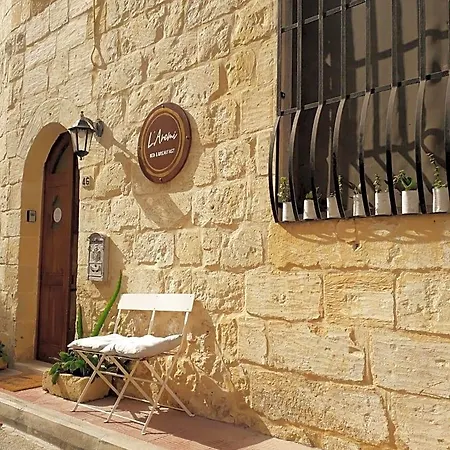 Laremi Gozo