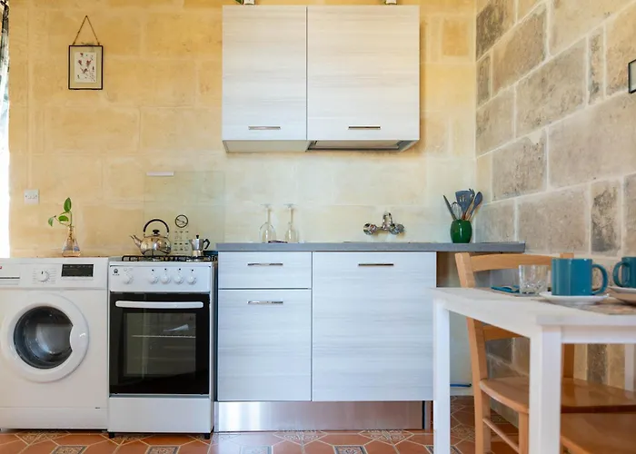 Nocleg ze śniadaniem Laremi Gozo 4*