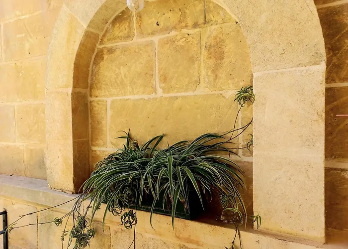 Laremi Gozo 4* Nadur